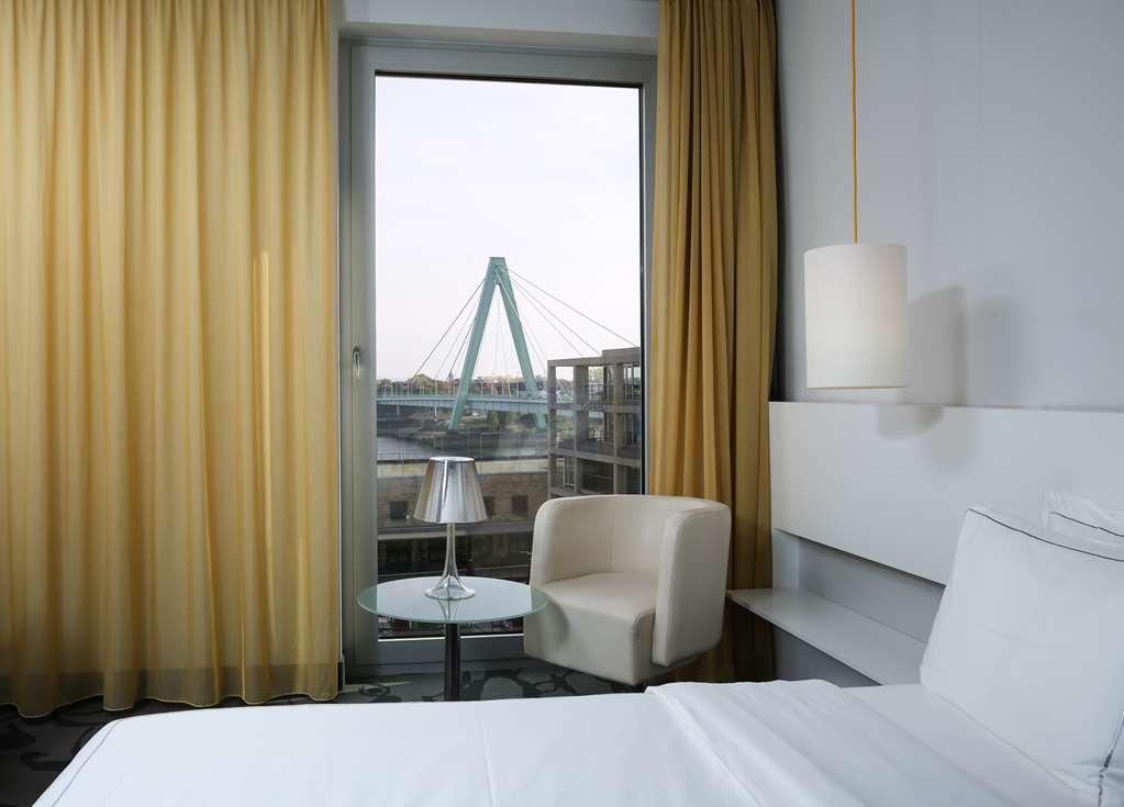 Art Otel Cologne. By Park Plaza Colónia Quarto foto