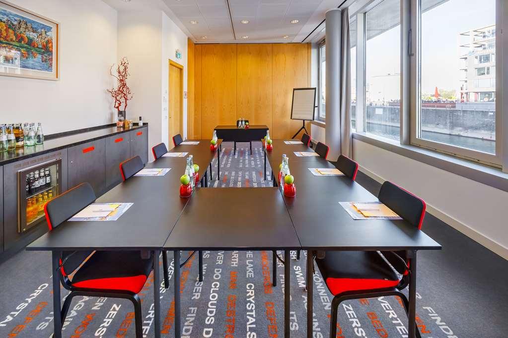 Art Otel Cologne. By Park Plaza Colónia Facilidades foto